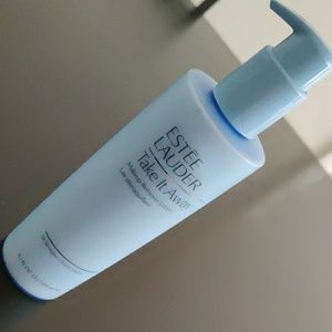 Estēe Lauder Take It Away